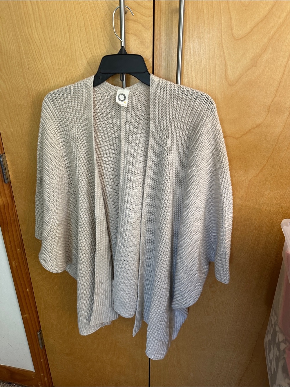 Akemi &kin Anthropologie kimono sweater one size new